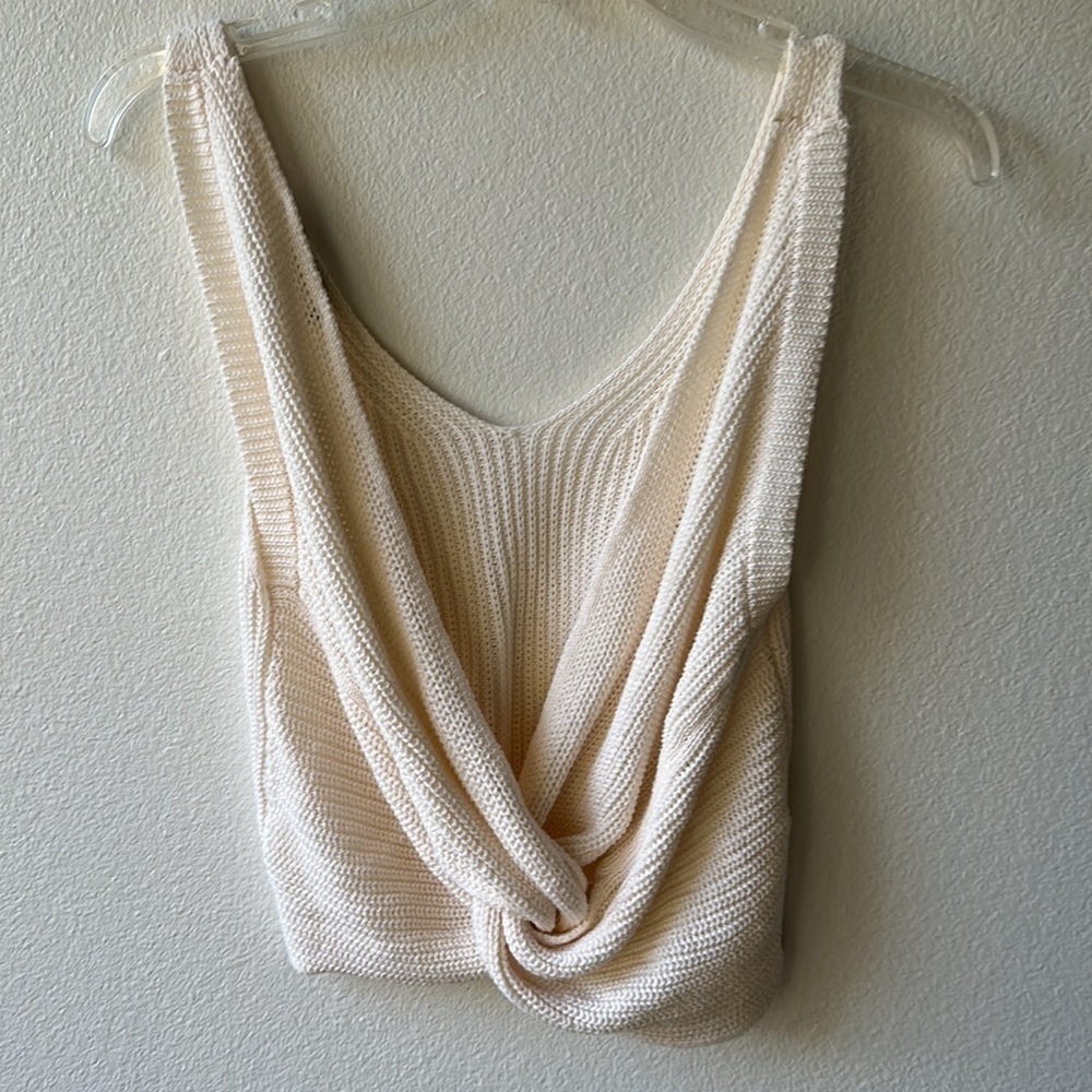 Lulus top size Medium crop sweater low twisty back baddie barbie girl ivory - Picture 4 of 9
